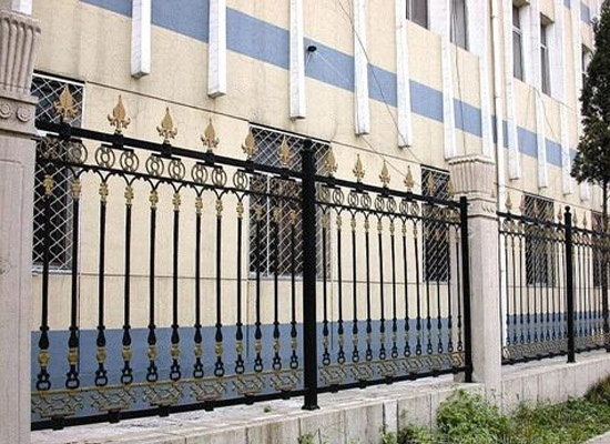 鐵藝護欄 鐵藝護欄